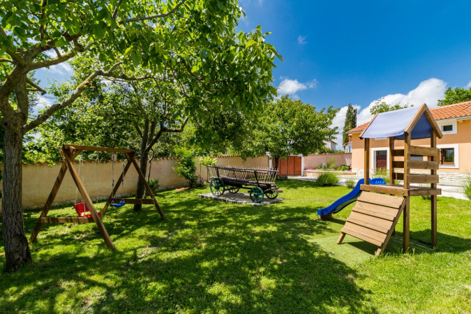 Perfect for families with kids, Villa Benić - Holiday house in central Istria, Croatia Žminj